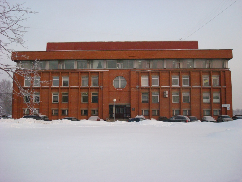 СПб ГБУЗ  Стоматологическая поликлиника N 30, фасад, главный вход